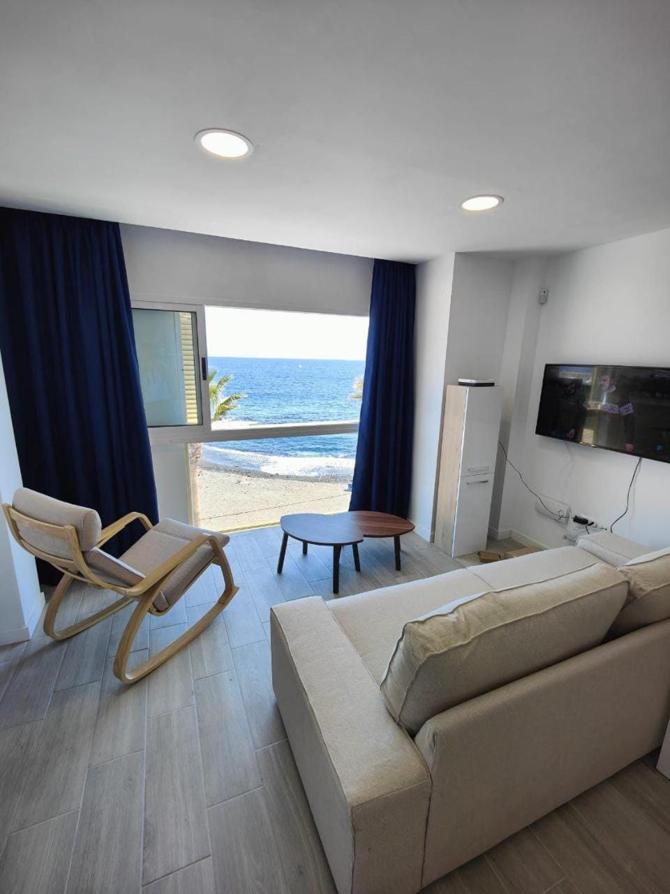 TV and multimedia, Living room, Sea view