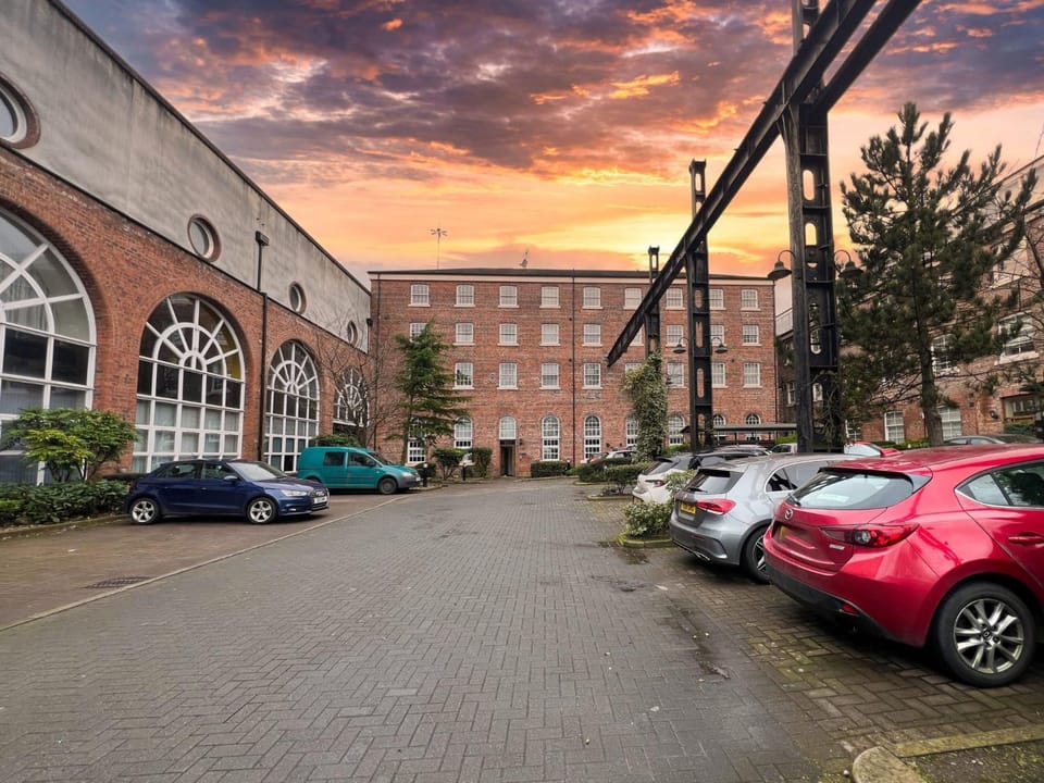 Property building, Day, Location, Parking