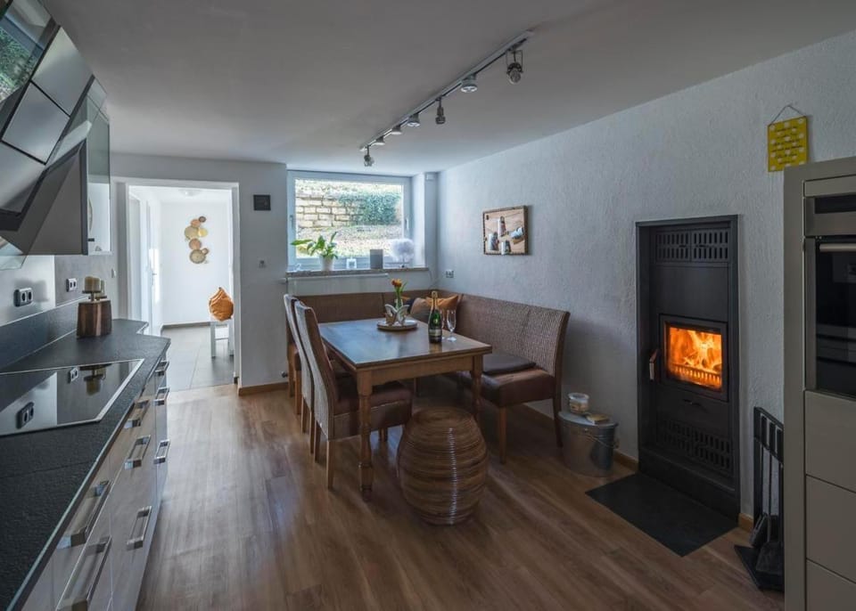 Kitchen or kitchenette, Seating area, Dining area, flat iron