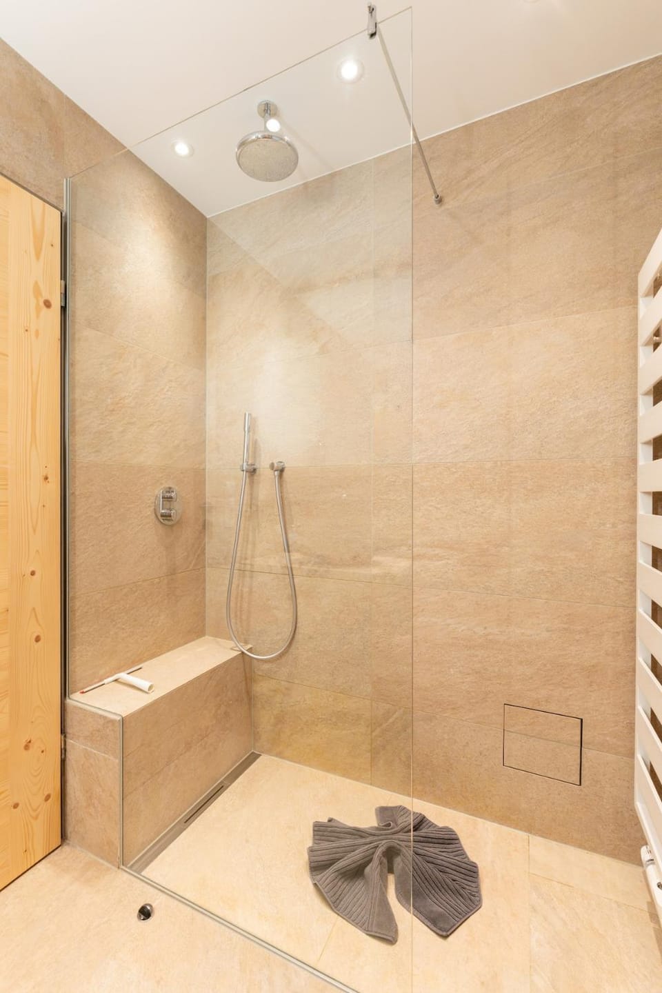Shower, Bathroom, towels