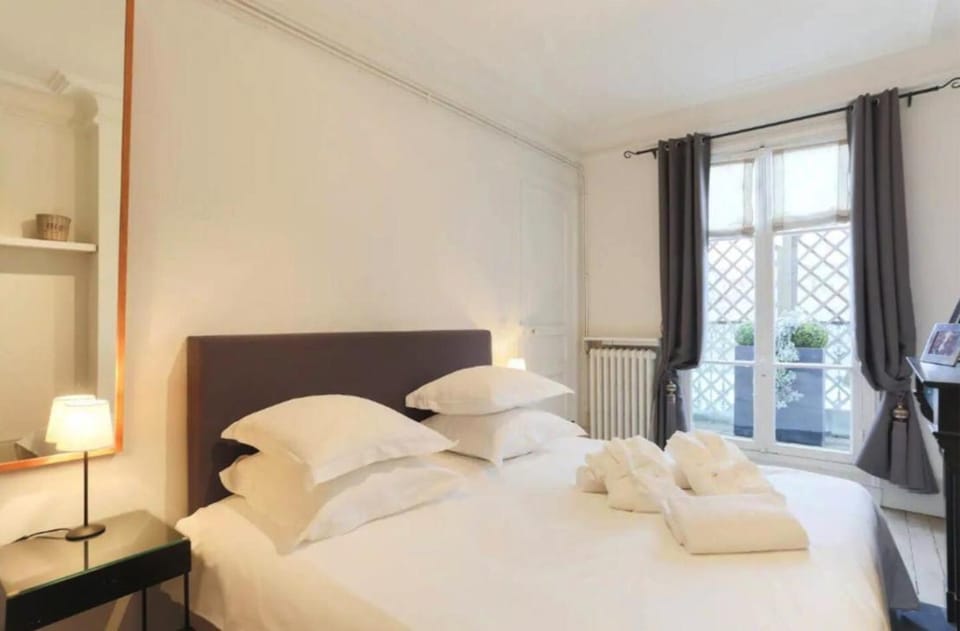 Villa Eiffel Apartment in Paris