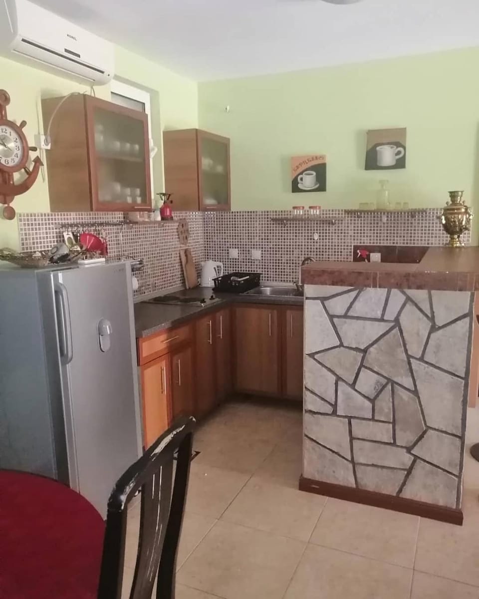 Villa Pavlovic - 30m from the beach Apartment in Ulcinj Municipality