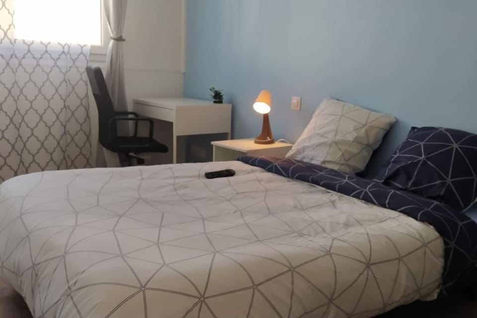 Parisian Cosy flat with Balcony Apartment in Île-de-France