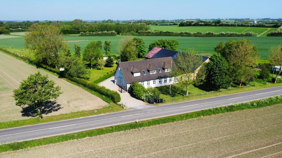 nedlagt gård i naturen med ro og fred og samtidig tæt på strand og fiskeri og indkøbsmuligheder Vacation rental in Region of Southern Denmark