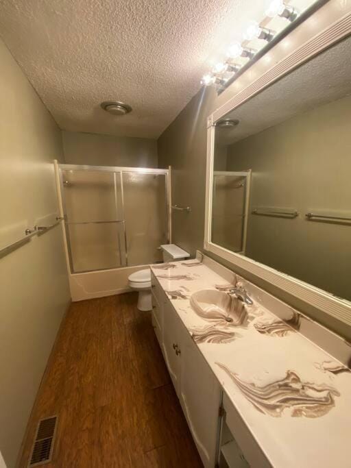 Honeysuckle-bachelor/bachelorette parties welcome! House in Village Four Seasons