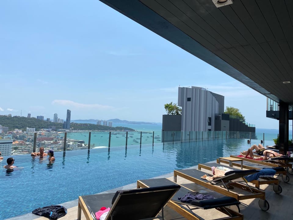 The base in pattaya condo Apartment hotel in Pattaya City