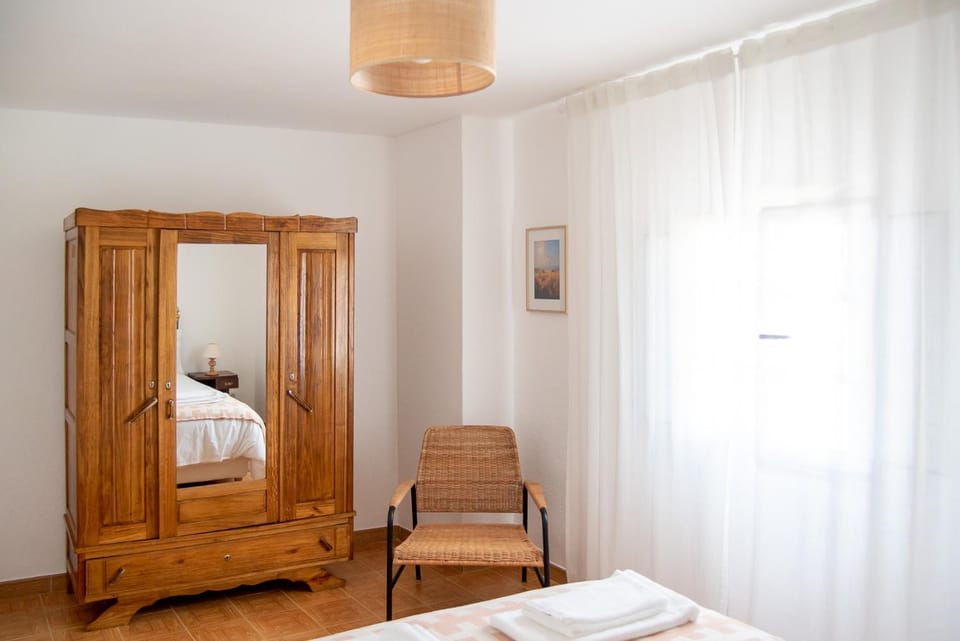 Bedroom, wardrobe