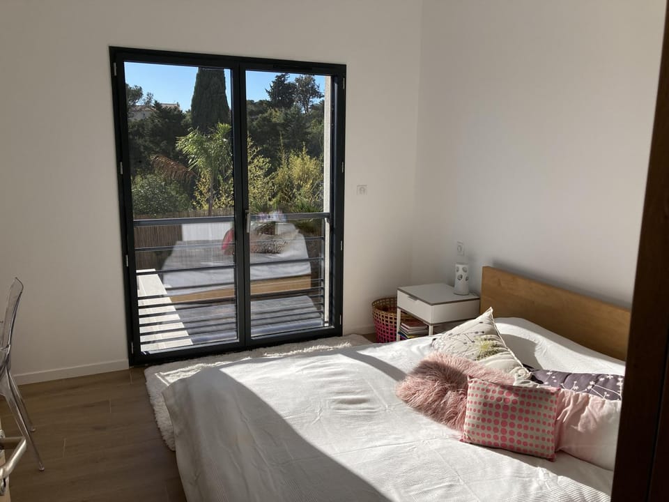 Property building, Living room, Bedroom