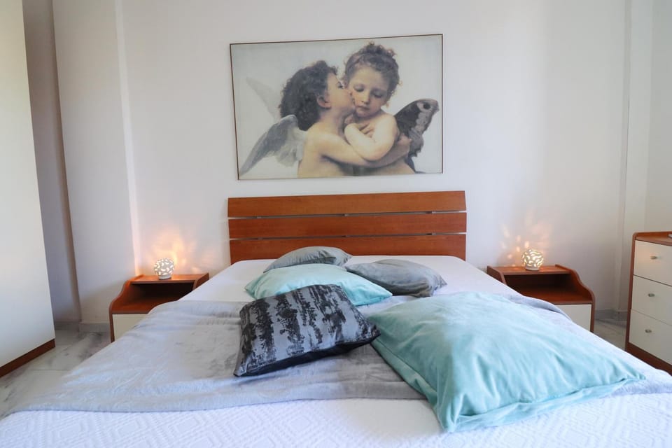Living room, Bedroom