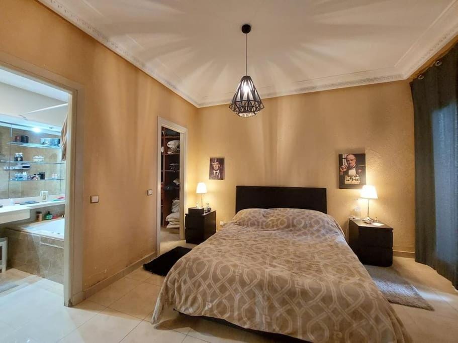 Appartement chic avec Terrasse Apartment in Casablanca