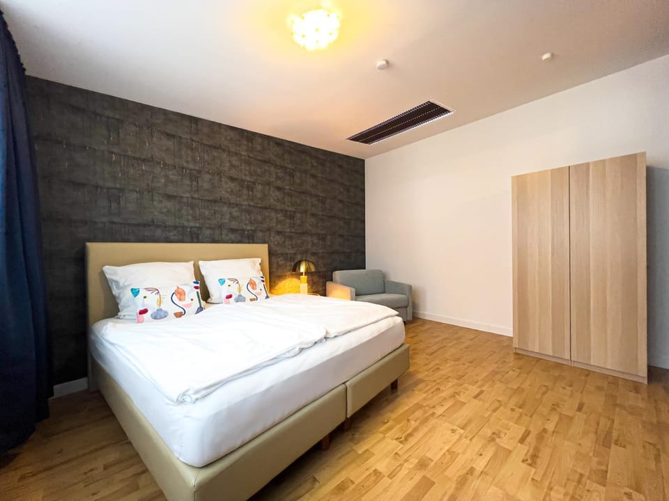 Bed, Photo of the whole room, Bedroom, wardrobe