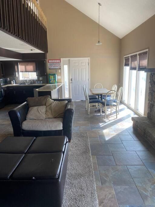 Sunset-VIP Bachelor/Bachelorette party packages! House in Village Four Seasons