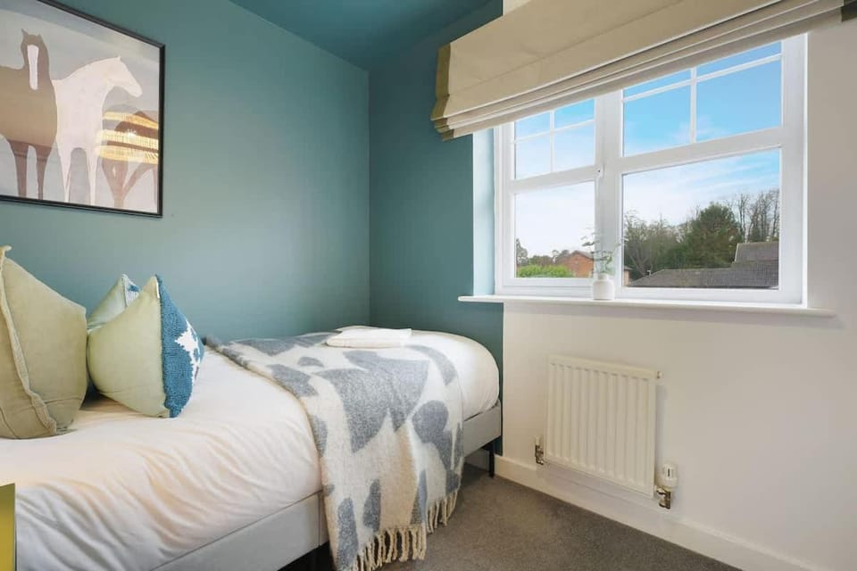 Stylish Teesside Home Ideal for Work or Leisure House in England