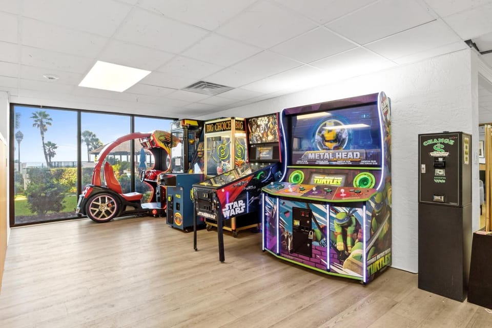 Communal lounge/ TV room, Game Room