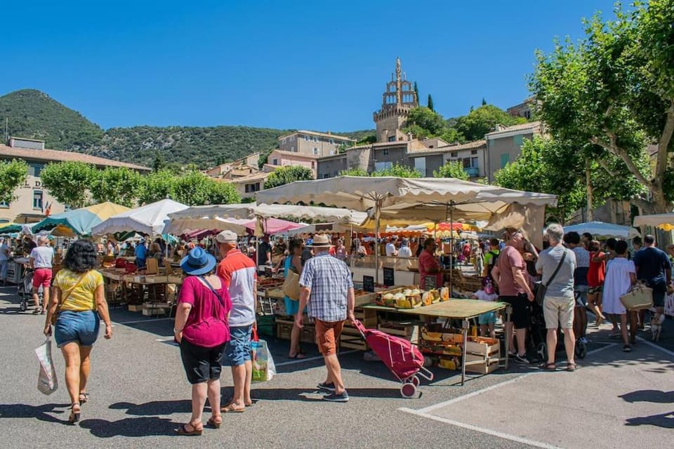 Nyons appartement refait à Neuf climatisé Apartment in Provence