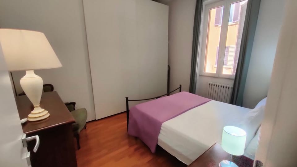 Photo of the whole room, flat iron, heating, safe, wardrobe, air conditioner