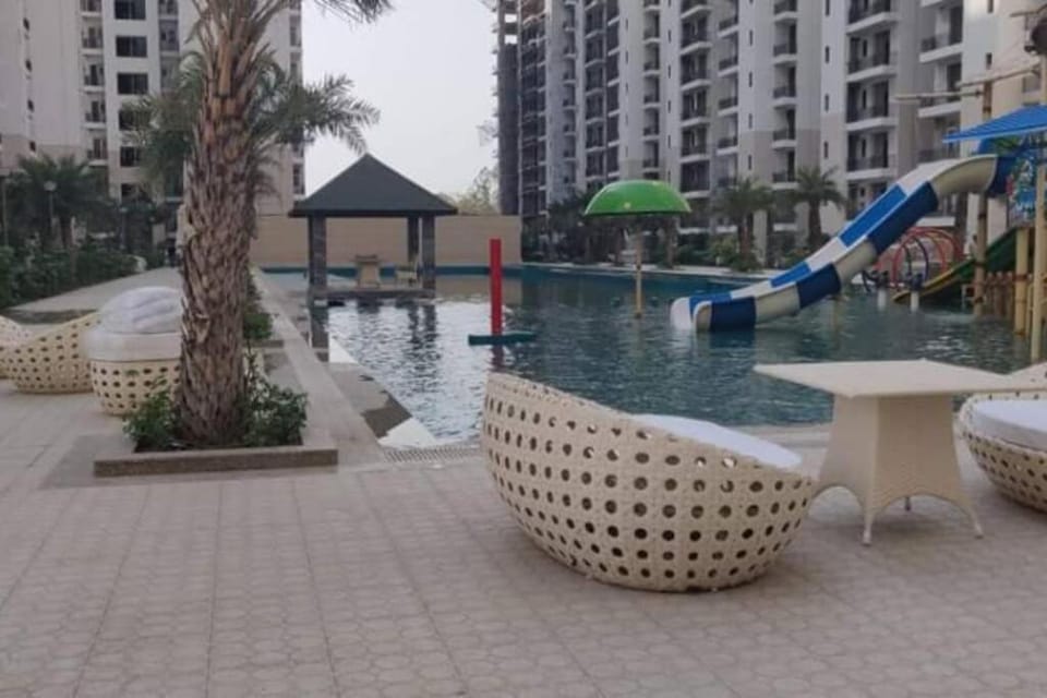Pool view