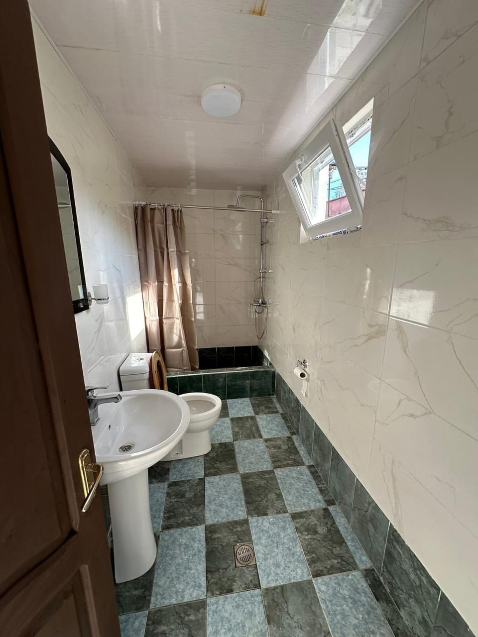 Shower, Toilet, Bathroom, Bath