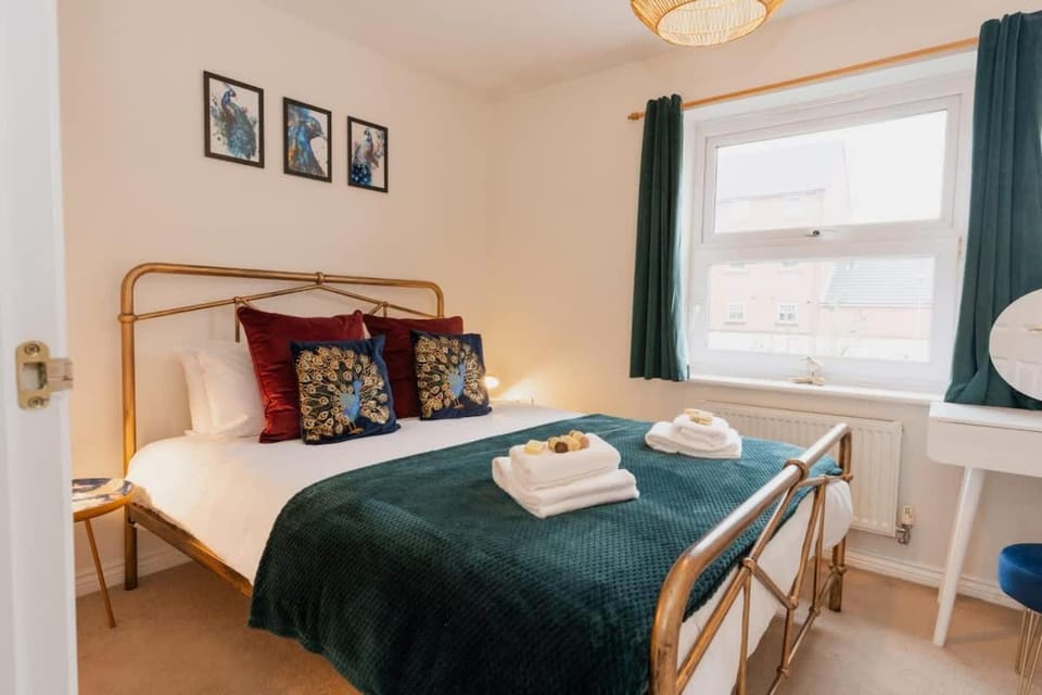 Stylish Chester Stay Free Parking Private Garden House in Chester