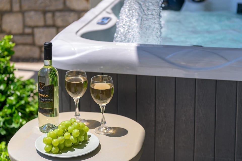 Day, Natural landscape, Hot Tub