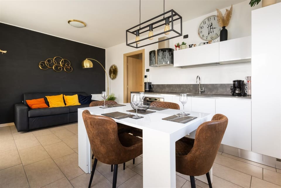 Kitchen or kitchenette, Living room, Dining area