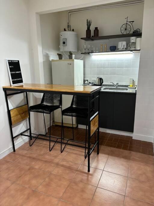 Kitchen or kitchenette, Dining area, toaster
