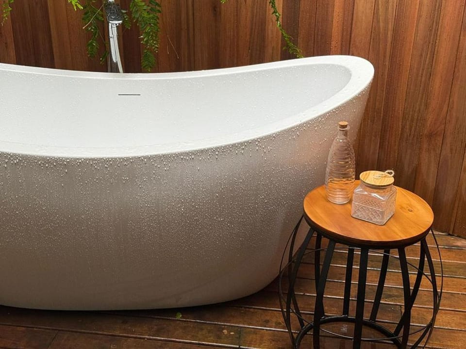Bathroom, Bath