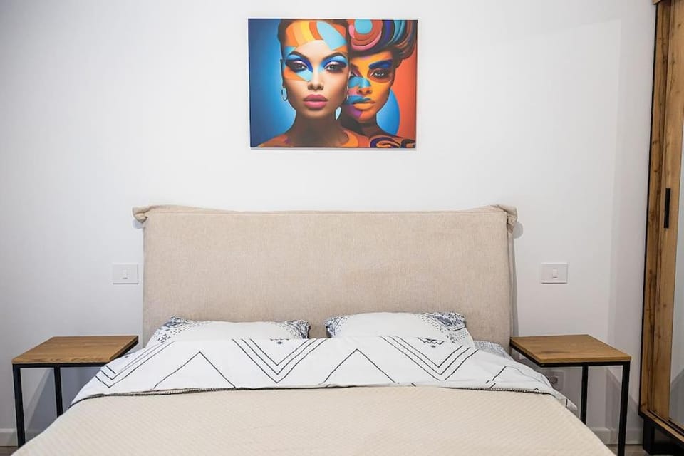 Bed, Decorative detail, Bedroom