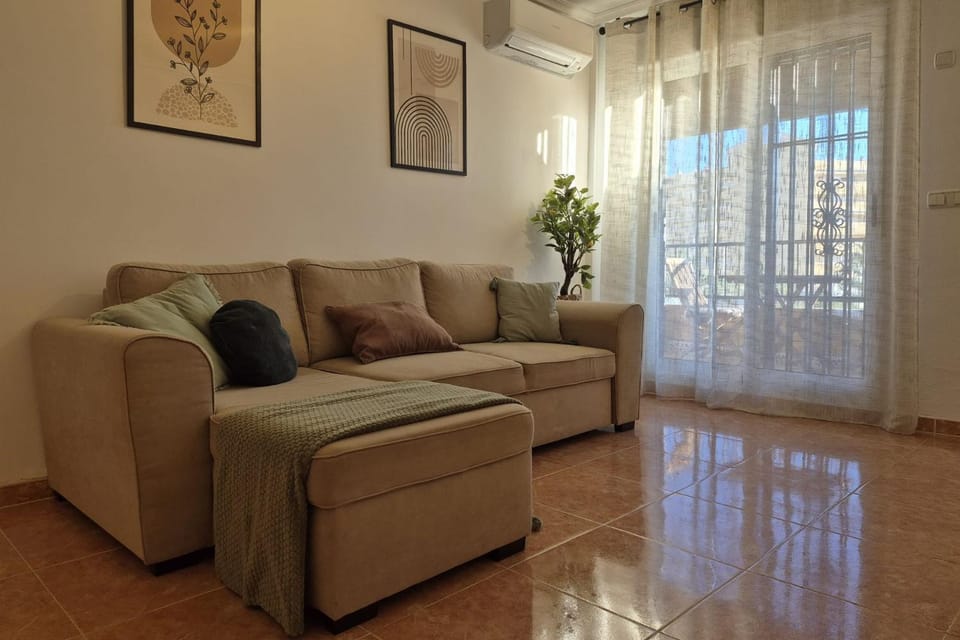 Living room, Seating area, air conditioner