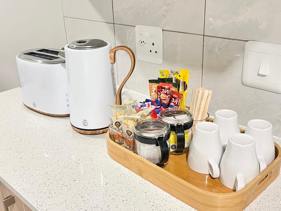 Coffee/tea facilities, Kitchen or kitchenette