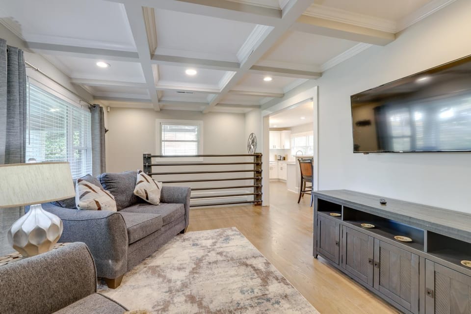 Pet-Friendly Decatur Home ~ 8 Mi to Downtown ATL! House in Belvedere Park