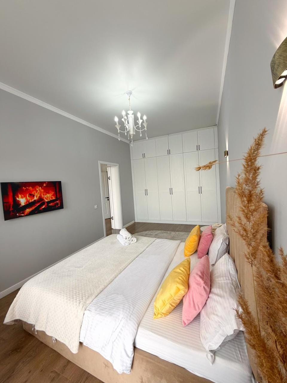 Апартаменты в центре возле метро в ЖК ТЕРАКОТТА Apartment in Almaty