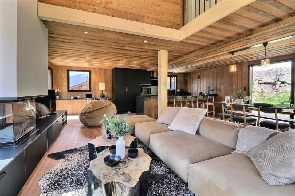 Bed, Living room, kitchen