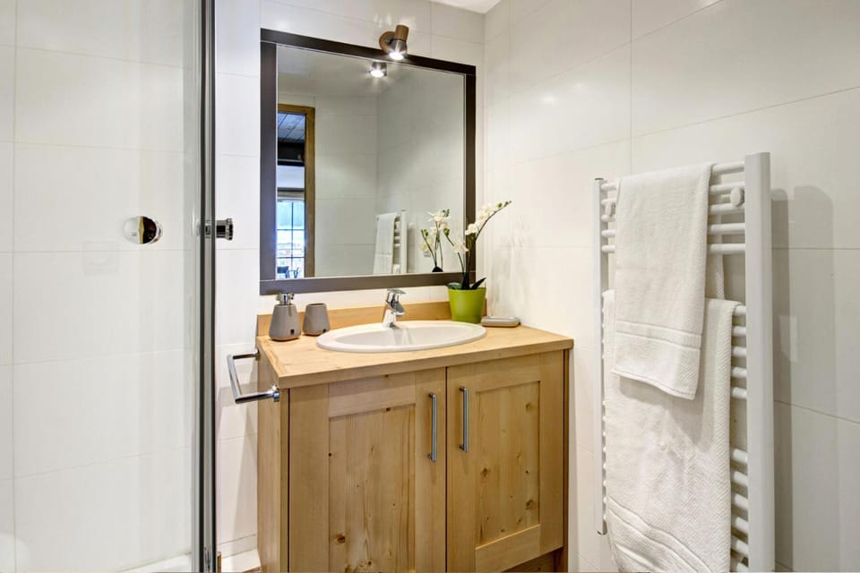 Shower, Bathroom, furniture, kitchen