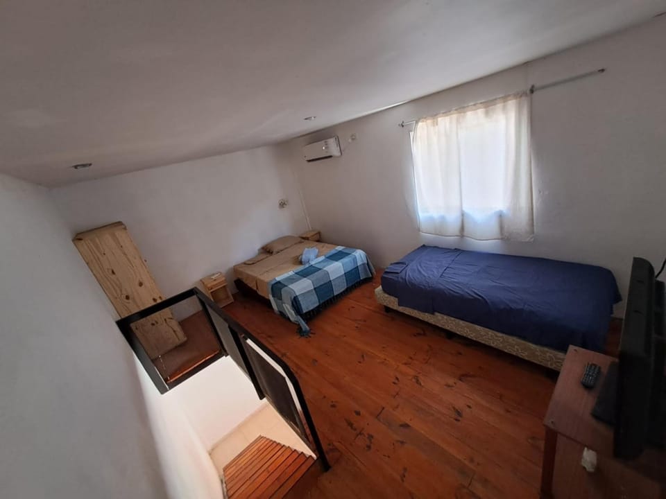 Bed, Photo of the whole room, Bedroom, air conditioner