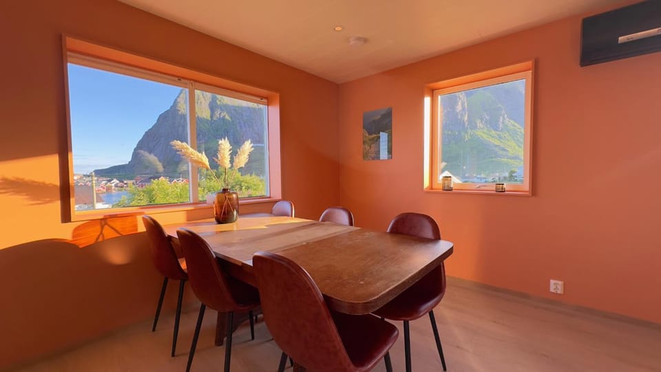 Natural landscape, Dining area, Mountain view