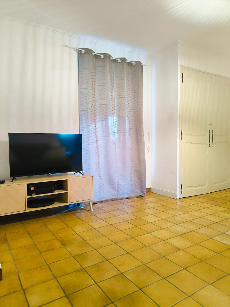 Auravignon Apartment in Sorgues