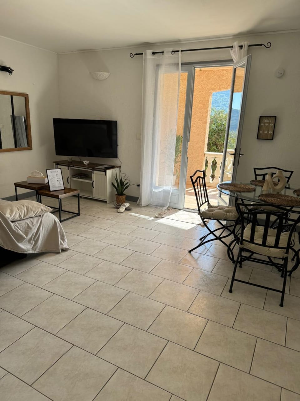 Seating area