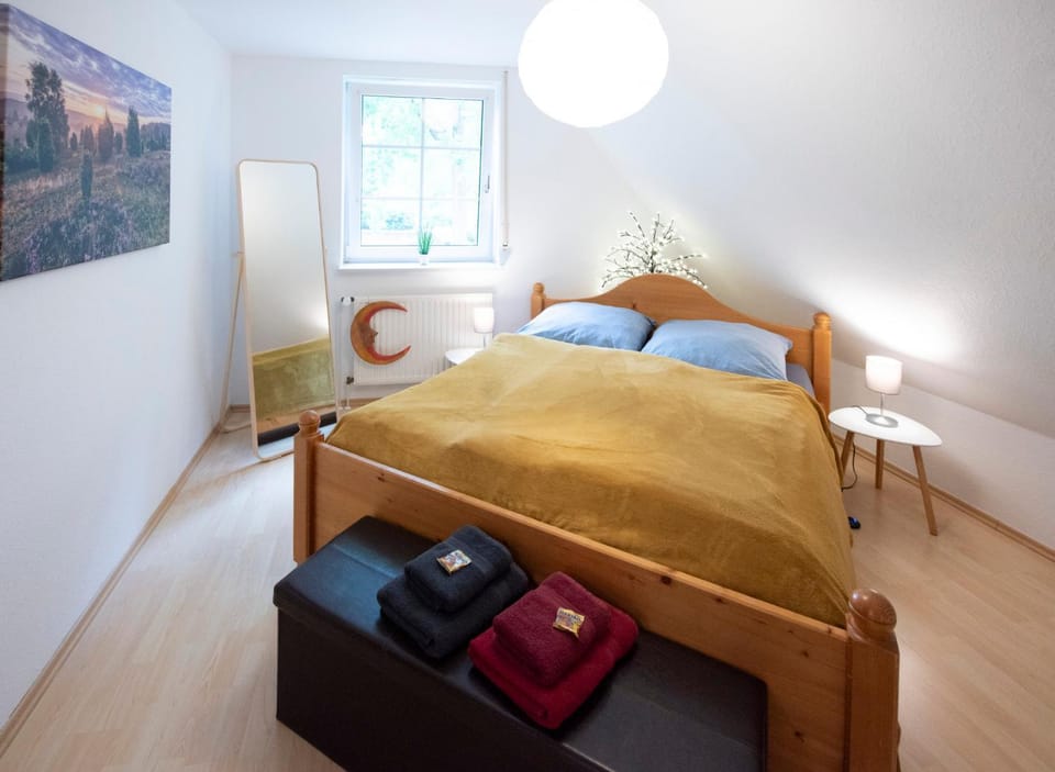 Bed, Bedroom