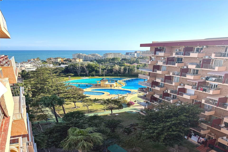 Property building, Day, View (from property/room), Balcony/Terrace, City view, Pool view, Sea view, Swimming pool