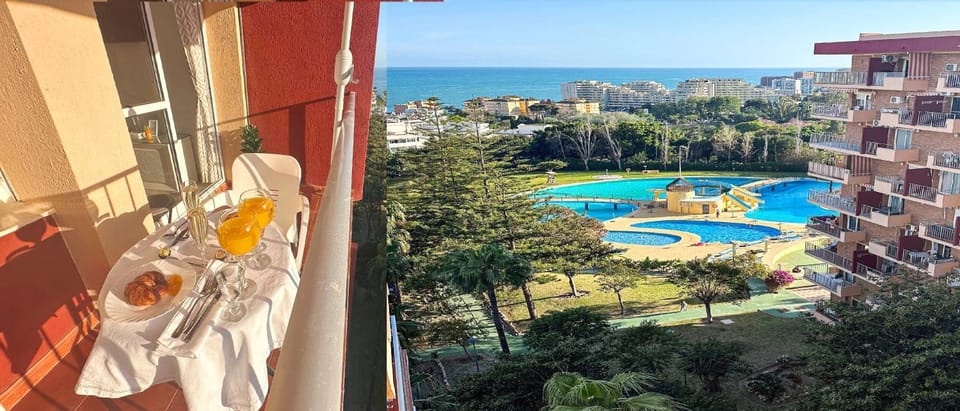 View (from property/room), Balcony/Terrace, Pool view, sunbed