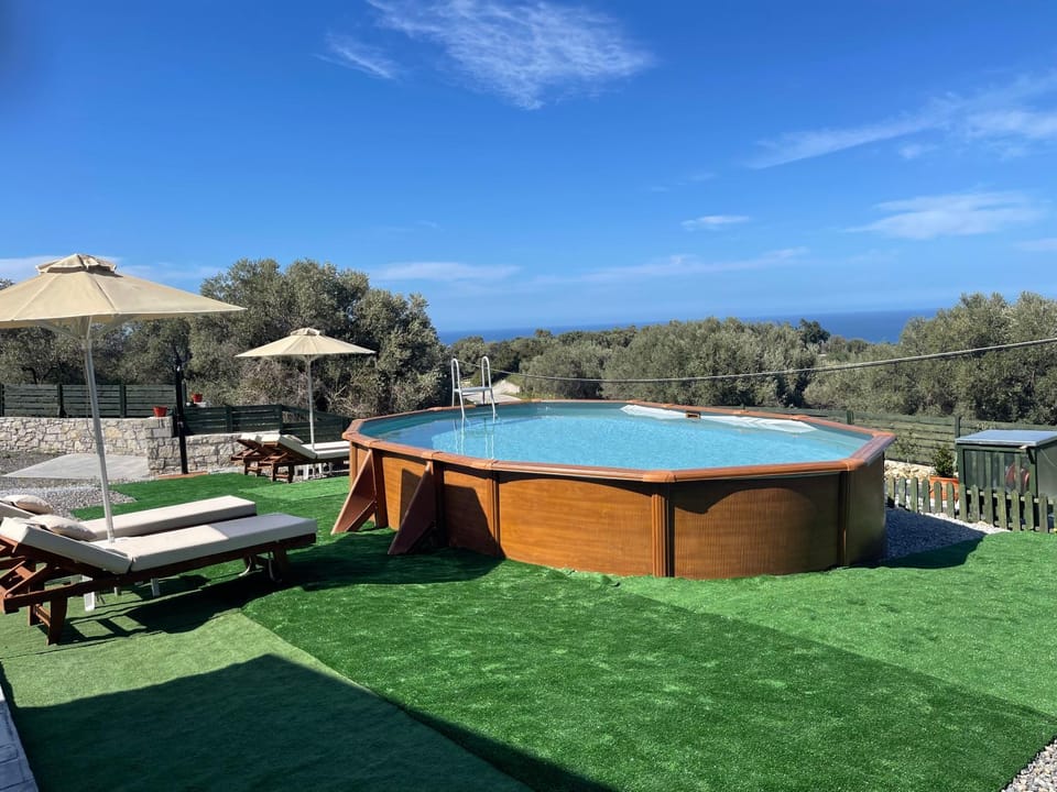 Natural landscape, Sea view, Swimming pool, sunbed