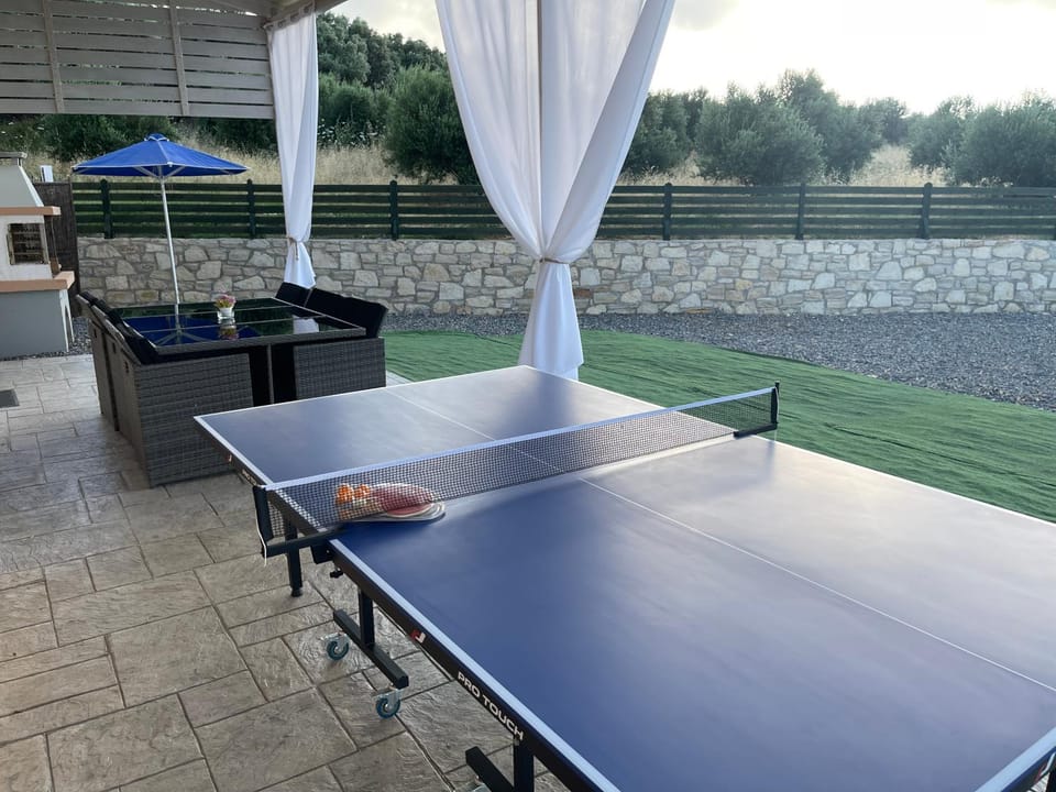 Violetta - Nature's Palace with private pool & view Apartment in Crete