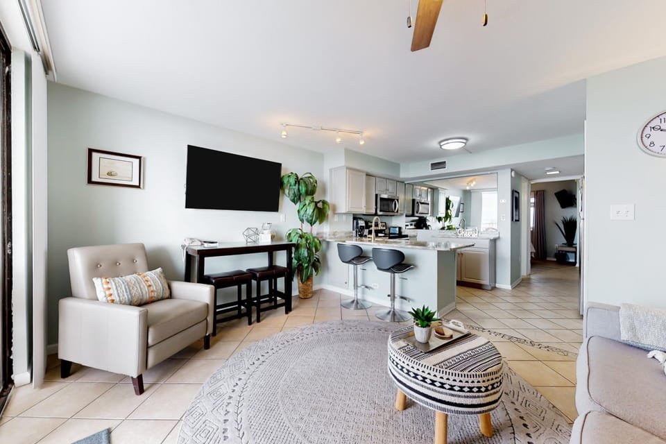 Gulf Shores Surf & Racquet Club #505A Apartment in West Beach
