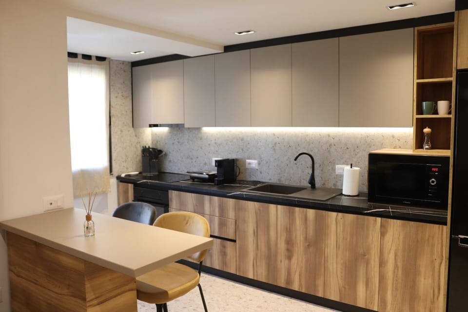 Coffee/tea facilities, Kitchen or kitchenette, minibar, pet friendly, stove, toaster