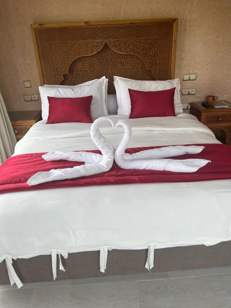 Marrakech reg Dar Nfis LUXE PISCINE CHAUFFEE JACCUZI ACTIVITÉS WIFI Bed and Breakfast in Marrakesh-Safi