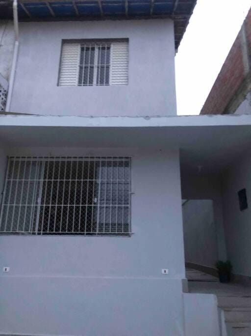 Da Vila, Casa 3 Quartos, com opção de dormitórios individuais, Quarto com 4 dormitórios femininos, 7 dormitórios masculinos e 1 dormitório casal, espaço familiar ou individual, Fontes do Ipiranga State Park, São Paulo Expo, Bienal, Pavilhão Ciccillo, Masp Bed and Breakfast in São Bernardo do Campo