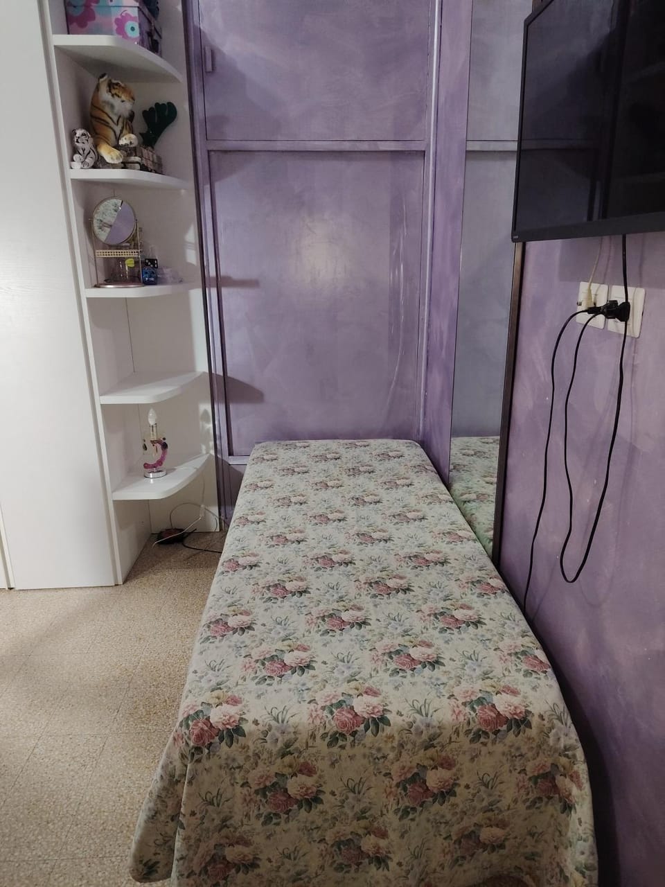 VIBE SPOLETO, Stazione a 150 mt, parcheggio gratuito Bed and Breakfast in Spoleto