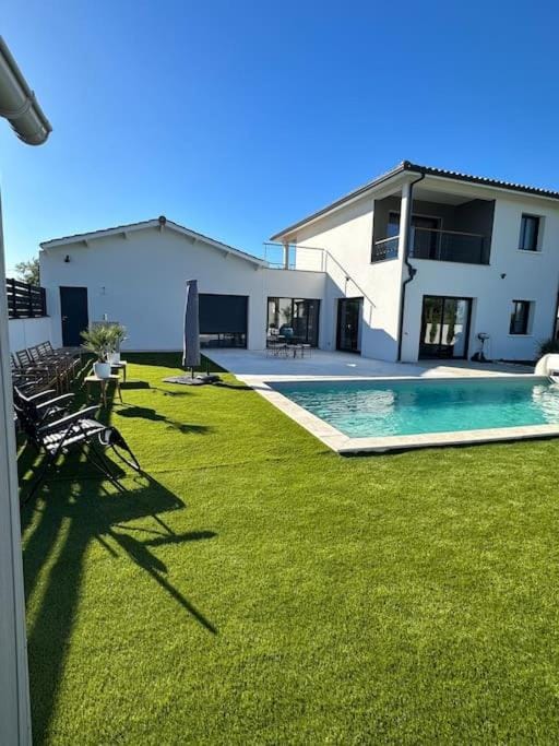 Garden view, Pool view