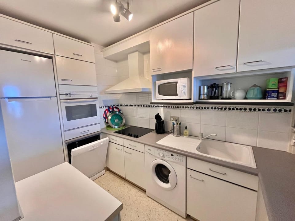 Appartement Vue Mer, 1 Chambre, Animaux Acceptés - FR-1-716-64 Apartment in Le Grau-du-Roi